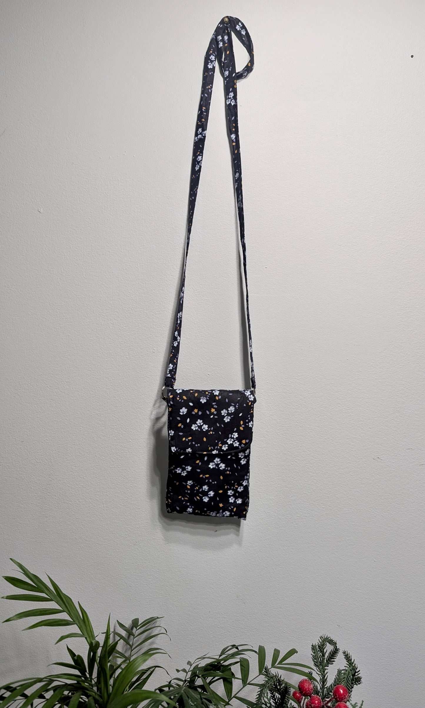 Salwa Crossbody Bag